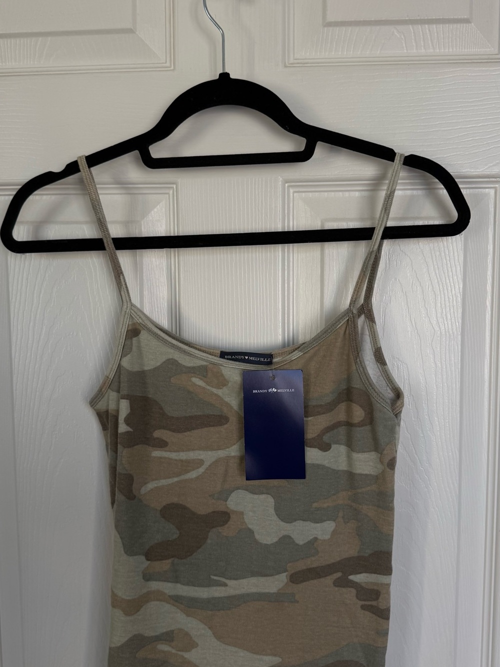 NWT One Size Brandy Melville Camo Spaghetti Strap Tank Top in Olive🫒💚